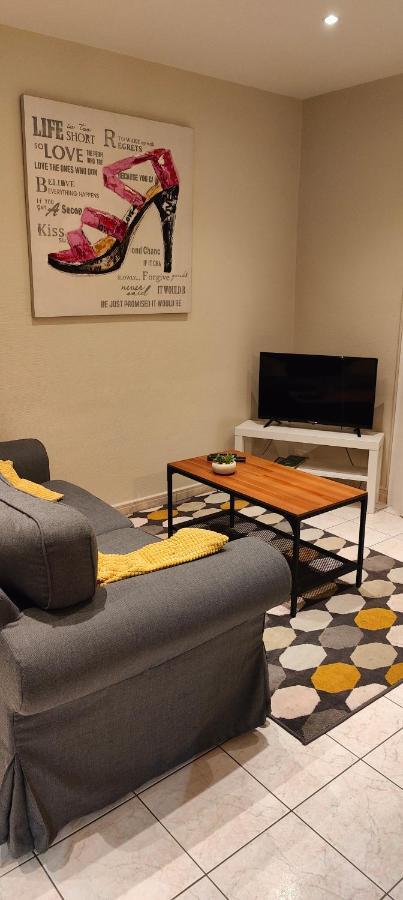 Charmant Appartement Au Coeur De Fougères Exteriér fotografie