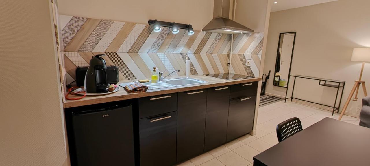 Charmant Appartement Au Coeur De Fougères Exteriér fotografie